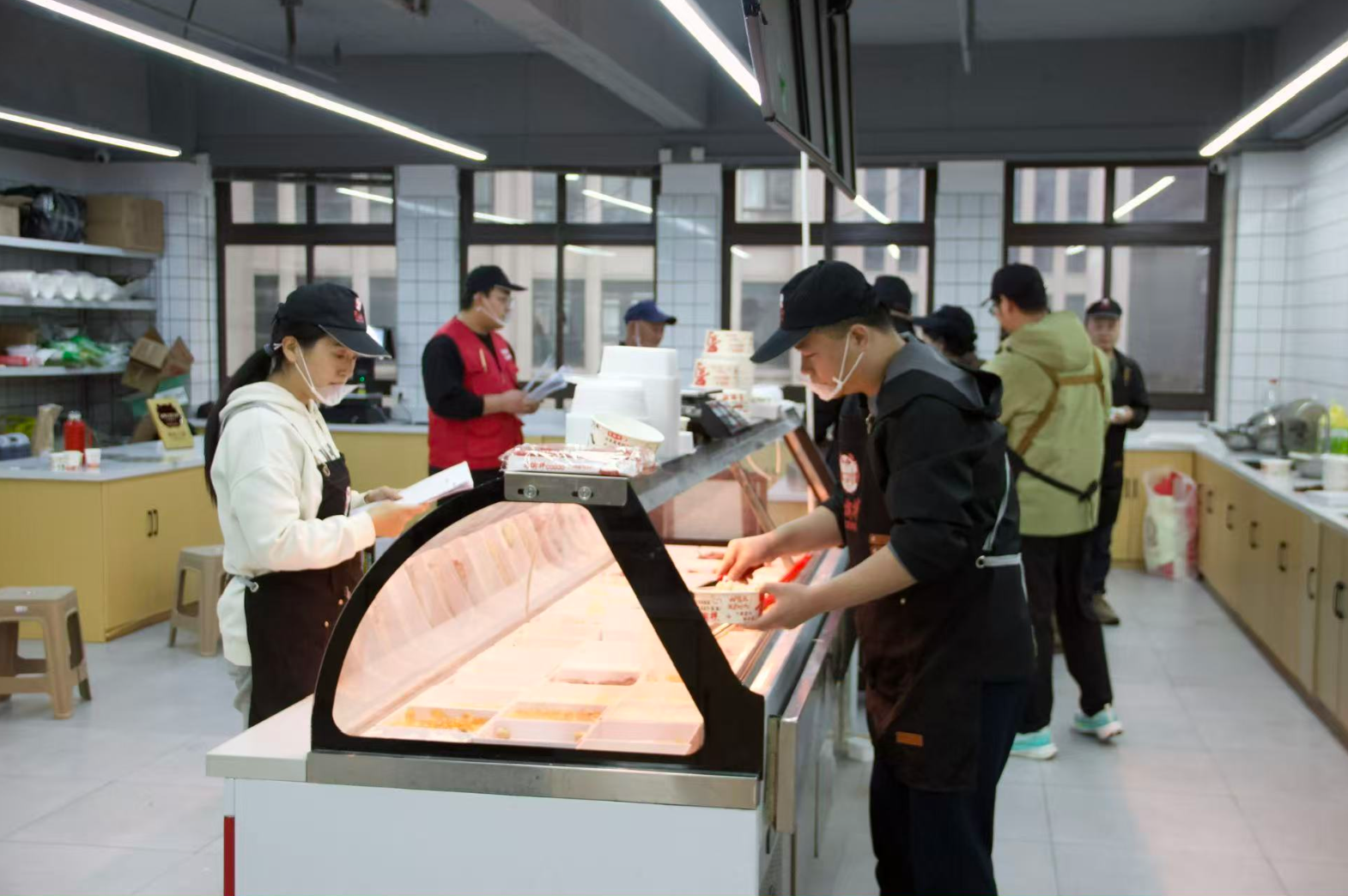 想当老板又怕开店太复杂？这个方法可以试一试